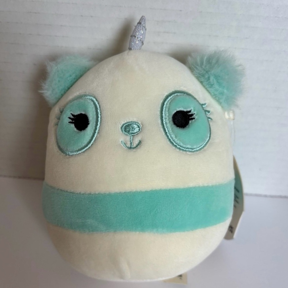 Plush Mint & Cream Inez squishmallow brand new with tags